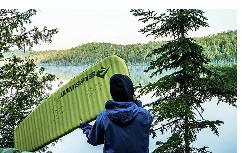 Comfort Light Self-Inflating Sleeping Pad